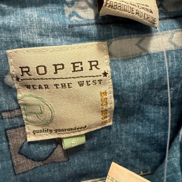 Roper Blue Button Down Shirt with Notched Collar and Long Sleeves size S - Picture 7 of 10